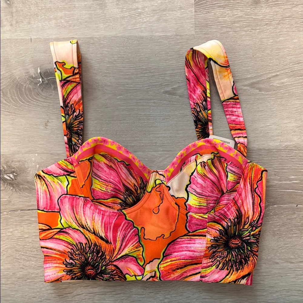 Revolve Floral Print‎ Women's Crop Top